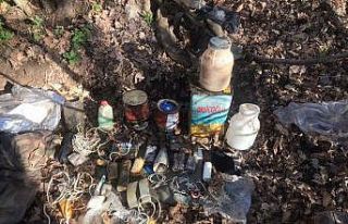 Bitlis’te EYP, TNT ve plastik patlayıcı ele geçirildi