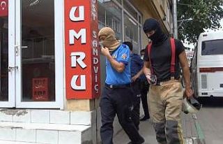 Bursa itfaiyesinden kar maskeli kuş kurtarma operasyonu