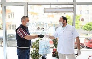 Büyükşehir, berber ve kuaförlere koruyucu set...