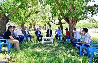 Çakır ve Çınar’dan kırsal mahallelere ziyaret