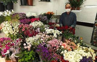 Çiçekçiler adrese teslim satışlardan memnun