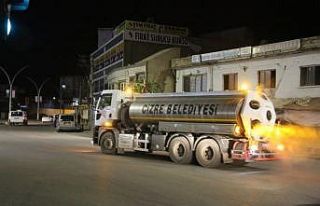 Cizre Belediyesi mikronsis aracı ile cadde ve sokakları...