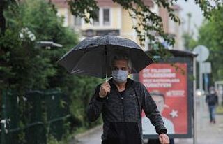 Çöl sıcaklarının ardından Bursalılar yağmurla...