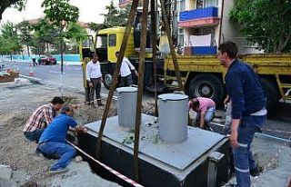 Çöp konteynerleri yer altına iniyor