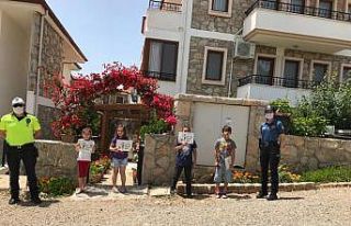 Datça Emniyeti çocukları sevindirdi