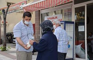 Demirci’de 65 yaş üstü vatandaşlara hijyen seti...