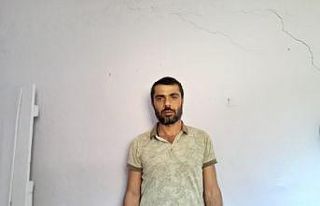 Depremde evi hasar gören aile yardım bekliyor