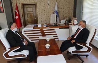 Develi Belediyesi Büyükşehir Belediye Başkanı...
