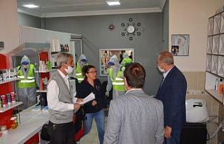 Didim’de berber ve kuaförlere malzeme desteği...