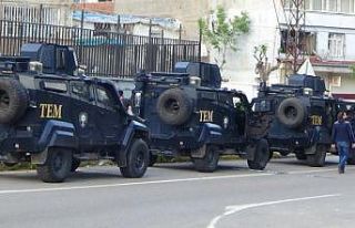 Diyarbakır’da iftar vakti silahlar konuştu: 1’i...