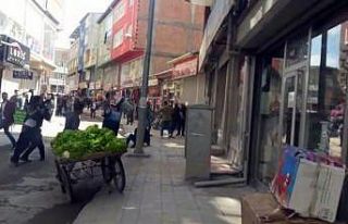 Doğubayazıt’ta zabıta ve seyyar satıcılar arasında...
