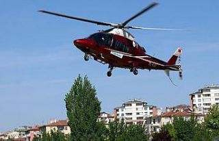 Doğuma hava ambulansı ile yetişti