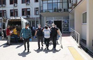 Dolandırıcıları dövme ele verdi