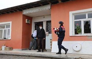 Elazığ’da evden çıkamayan emekli işçilere...