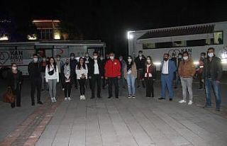 Elazığlı dizi oyuncularından kan bağışı çağrısına...