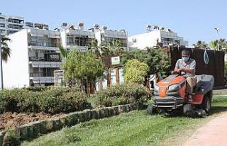 Erdemli’de park ve bahçeler düzenleniyor