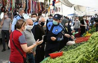Esenyurt Zabıtası pazar yerlerinde denetimlerini...