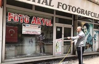 Esnaf, bahar ve korona temizliğini birleştirdi