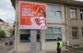 Esnaf ve jandarma işbirliğinde “Trafik Haftası”...