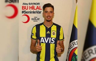 Fenerbahçe kalecisi Altay Bayındır’dan Türk...