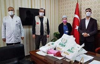 GAÜN Hastanesi sağlık personeline maske dağıtıldı