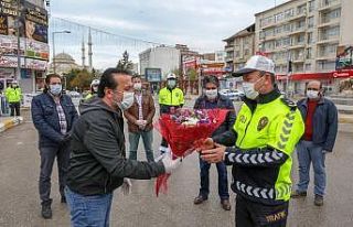 Gazetecilerden korona virüs kahramanlarına moral