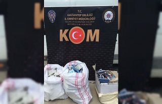 Gaziantep’te 3 bin 300 paket gümrük kaçağı...