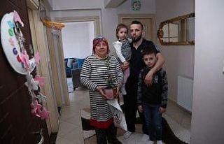 Gaziosmanpaşa’da sağlık çalışanlarından ‘Anneler...