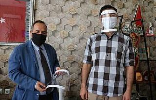 GBC’den gazetecilere siperlik maske