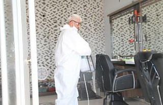 Gemlik’te kuaförler dezenfekte edildi