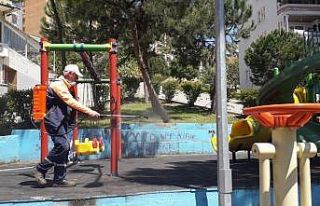 Gemlik’te parklar çocuklar için hazır