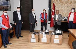 Gençlik merkezinden belediyeye 400 adet siperlik