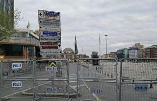 Giriş çıkışları kapatılan Taksim’de yoğun...