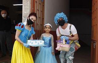 Görme bozukluğu bulunan Minik Ezgi’ye doğum günü...