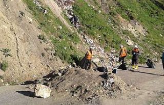 Hakkari’de dere yatakları temizleniyor
