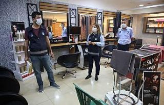 Haliliye’de berber ve kuaförler denetlendi