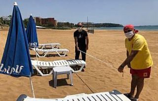 Halk plajlarında santim santim şezlong provası