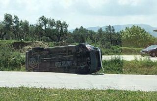 Hatay’da ambulans ile otomobil çarpıştı: 3 yaralı