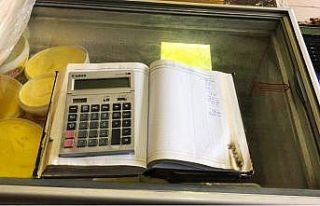 Hayırsever 25 kişinin 40 bin liralık borcunu ödedi