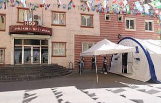 HDP önündeki ailelerin evlat nöbeti 255’inci...