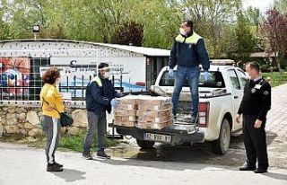 Hibe hindi etleri hayvanseverler aracılığıyla...