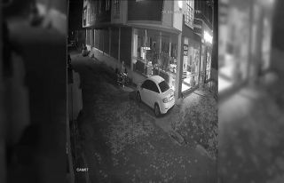 Hırsız kendi motosikleti gibi çalıp gitti