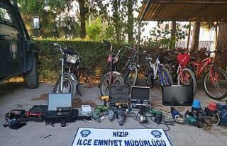 Hırsızlık şüphelisi 2 kişi yakalandı