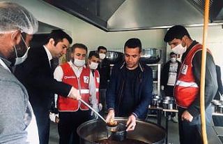 Hizan’daki ihtiyaç sahiplerine yemek yardımı