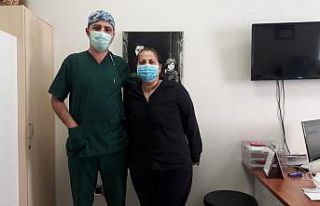 İki aşamalı ameliyat ile hayata tutundu