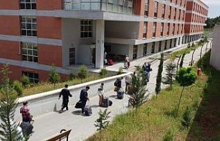 Irak ve Cezayir’den getirilen 373 kişi Şanlıurfa’daki...