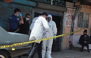 İş yerine camdan giren kızı acı manzarayla karşılaştı