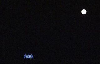 İstanbul’da Süper Ay “Evde kal” yazısıyla...