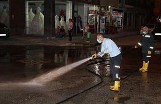 İtfaiyecilerin bu seferki görevleri sokakları ve...