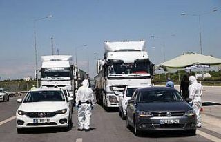 İzin belgesiz 24 ilden Mersin’e giriş yasak